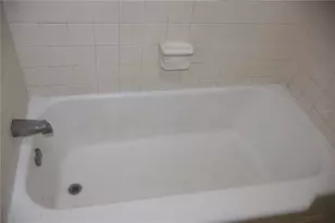 3815 W De Leon St, Tampa, FL 33609 - Photo 15