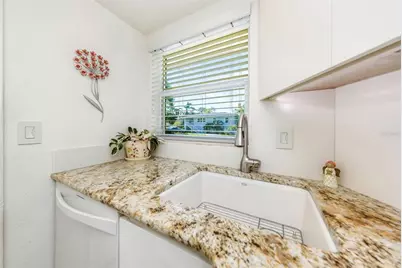 6613 Flamingo Way S, Saint Petersburg, FL 33707 - Photo 33