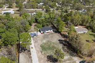 17607 Rockledge Ave, Spring Hill, FL 34610 - Photo 43