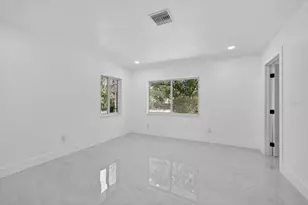 17607 Rockledge Ave, Spring Hill, FL 34610 - Photo 21