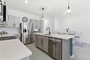 475 Mangrove Shade Cir, Apollo Beach, FL 33572 - Photo 7