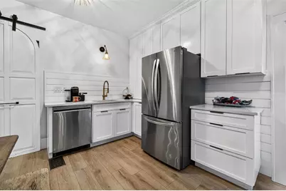 6566 1st Avenue S, Saint Petersburg, FL 33707 - Photo 13