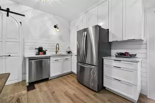 6566 1st Ave S, Saint Petersburg, FL 33707 - Photo 11