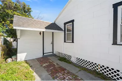 2008 Oakwood Avenue #B, Tampa, FL 33605 - Photo 1