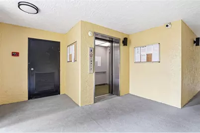 2424 W Tampa Bay Boulevard #M404, Tampa, FL 33607 - Photo 3