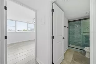 7465 Bay Island Dr S, South Pasadena, FL 33707 - Photo 17