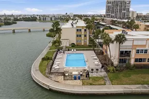 7465 Bay Island Dr S, South Pasadena, FL 33707 - Photo 37