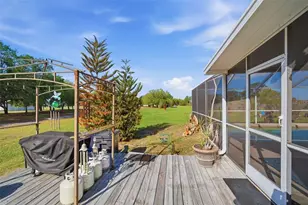 12461 Hobson Simmons Rd, Lithia, FL 33547 - Photo 17