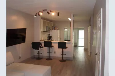 6210 Bayside Key Drive, Tampa, FL 33615 - Photo 5