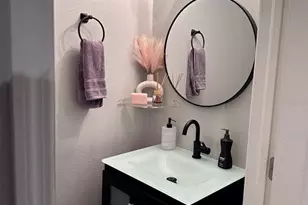 6210 Bayside Key Dr, Tampa, FL 33615 - Photo 9