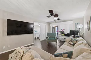 2074 Sunset Point Rd, Clearwater, FL 33765 - Photo 17