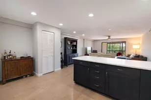 4651 1st St NE, Saint Petersburg, FL 33703 - Photo 7