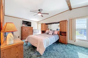 10190 N Lake Dr, Largo, FL 33773 - Photo 19