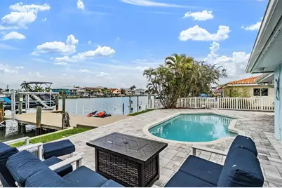 11425 5th Street E, Treasure Island, FL 33706 - Photo 33