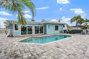 11425 5th St E, Treasure Island, FL 33706 - Photo 25