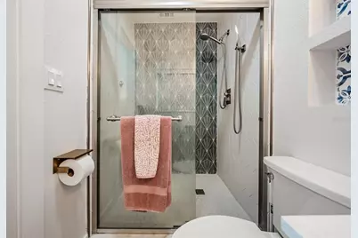 11425 5th Street E, Treasure Island, FL 33706 - Photo 17