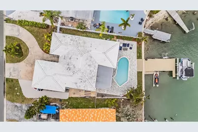 11425 5th Street E, Treasure Island, FL 33706 - Photo 27