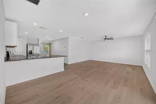 10231 Opaline Sky Ct, Riverview, FL 33578 - Photo 11