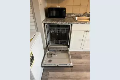 4220 La Dega Court, Tampa, FL 33611 - Photo 7