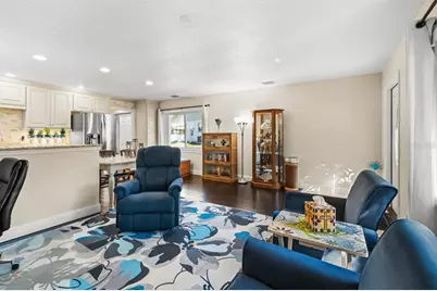 401 Dorchester Place #61, Sun City Center, FL 33573 - Photo 9