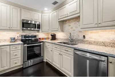 401 Dorchester Place #61, Sun City Center, FL 33573 - Photo 15