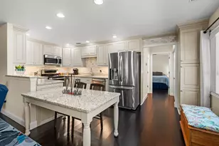 401 Dorchester Pl, Sun City Center, FL 33573 - Photo 11