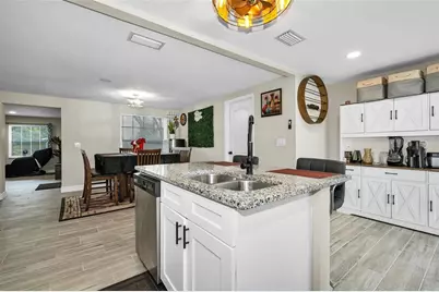 801 Walnut Drive, Seffner, FL 33584 - Photo 3