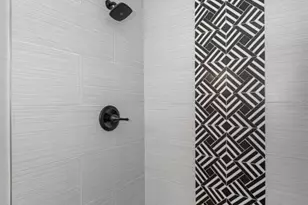 801 Walnut Dr, Seffner, FL 33584 - Photo 17