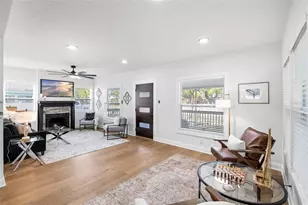 718 34th Ave S, Saint Petersburg, FL 33705 - Photo 9
