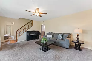 8230 128th St, Seminole, FL 33776 - Photo 35