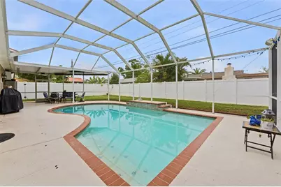 8230 128th Street, Seminole, FL 33776 - Photo 9