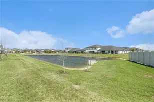 10231 Echo Dock Loop, San Antonio, FL 33576 - Photo 5