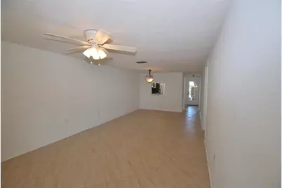 4136 Stratford Drive #4136, New Port Richey, FL 34652 - Photo 9