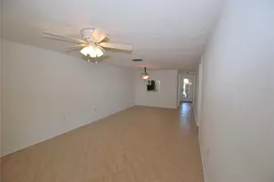 4136 Stratford Dr, New Port Richey, FL 34652 - Photo 9