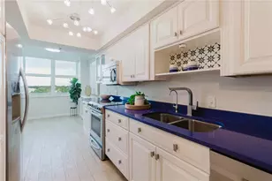 11590 Shipwatch Dr, Largo, FL 33774 - Photo 9