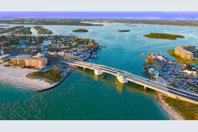 156 146th Avenue E #B, Madeira Beach, FL 33708 - Photo 1