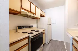 1400 Gandy Blvd N, Saint Petersburg, FL 33702 - Photo 9