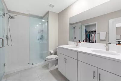 7166 Samuel Ivy Drive, Tampa, FL 33619 - Photo 35