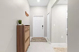 7166 Samuel Ivy Dr, Tampa, FL 33619 - Photo 9