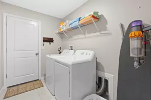 7166 Samuel Ivy Dr, Tampa, FL 33619 - Photo 39