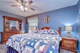 36304 Santeelah Dr, Zephyrhills, FL 33541 - Photo 25