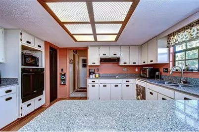 36304 Santeelah Drive, Zephyrhills, FL 33541 - Photo 11