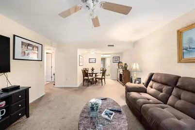 1950 59th Avenue N #302, Saint Petersburg, FL 33714 - Photo 5