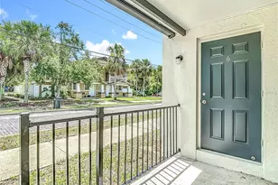 401 E Boyer St, Tarpon Springs, FL 34689 - Photo 23