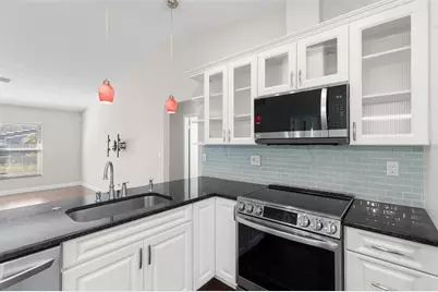 3309 W Napoleon Avenue, Tampa, FL 33611 - Photo 9