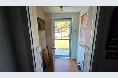 2221 Euclid Circle S, Clearwater, FL 33764 - Photo 7