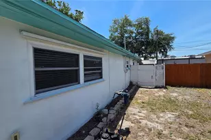 2221 Euclid Cir S, Clearwater, FL 33764 - Photo 7