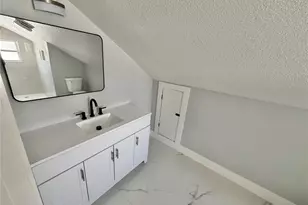 2728 1st Ave S, Saint Petersburg, FL 33712 - Photo 9