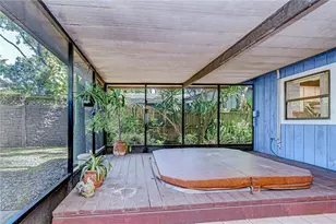 8313 Jackson Springs Rd, Tampa, FL 33615 - Photo 19