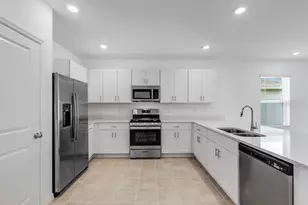 13836 Shellmore Ave, Palmetto, FL 34221 - Photo 7